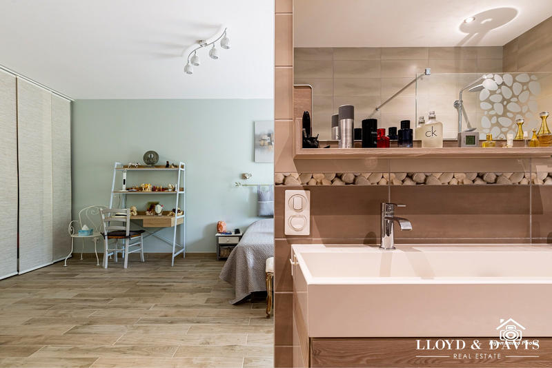 Maison - 180 m² - 5 pièces