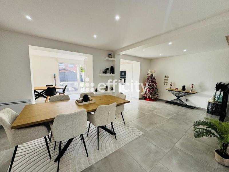 Maison - 104 m² - 6 pièces