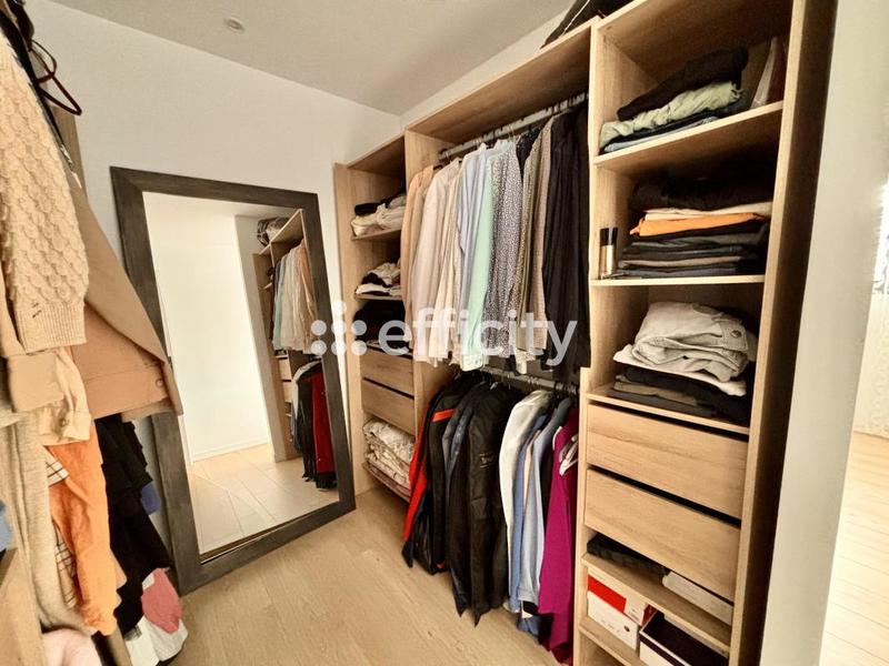 Maison - 147 m² - 5 pièces