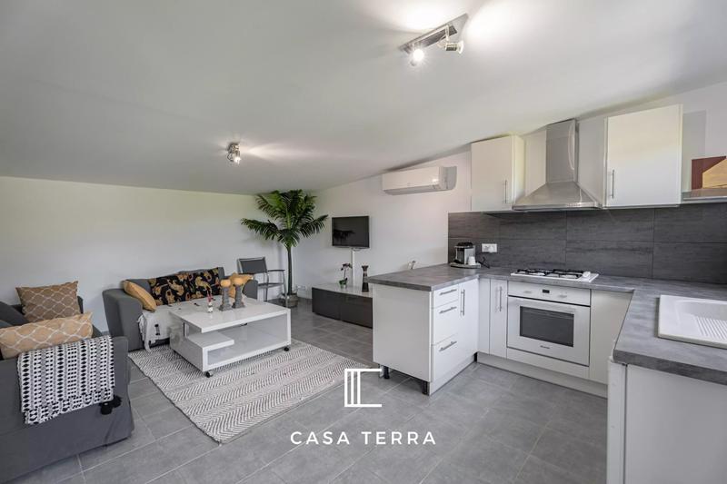 Villa - 250 m² - 9 pièces