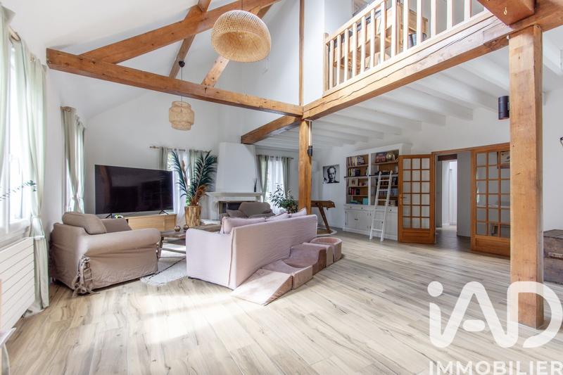 Maison - 194 m² - 10 pièces