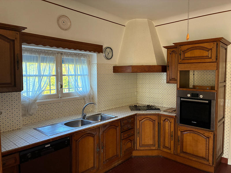 Maison - 226 m² - 8 pièces