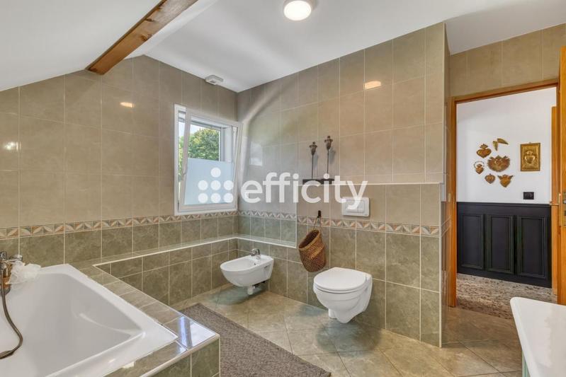 Maison - 155 m² - 5 pièces