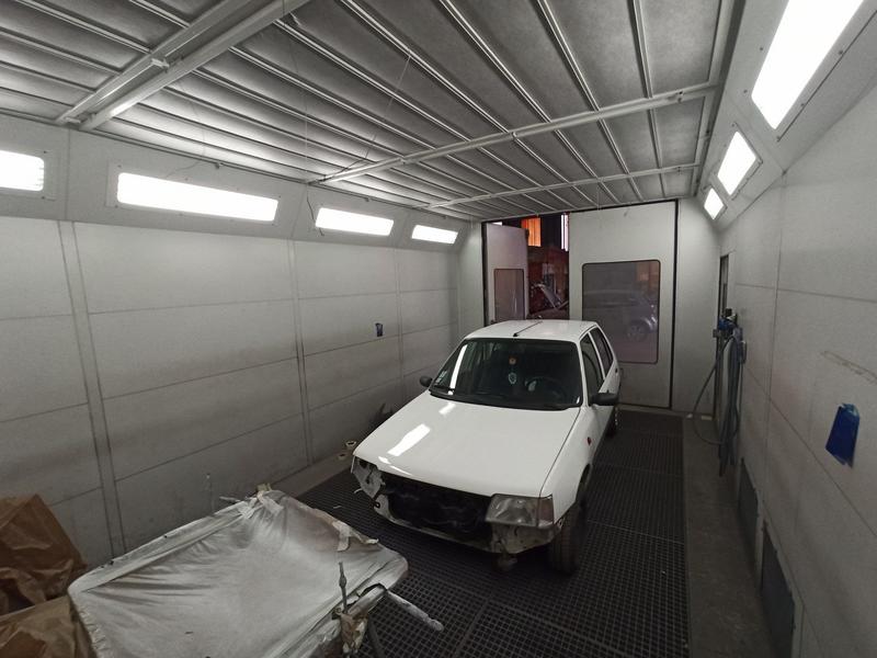 Local commercial - 615 m²