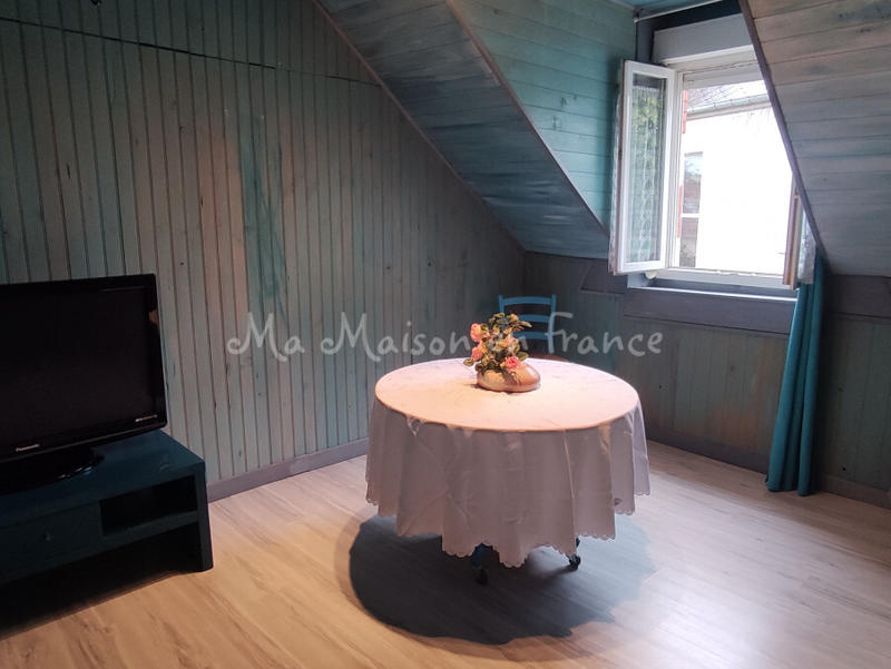 Maison - 264 m² - 12 pièces