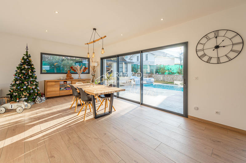 Maison - 160 m² - 6 pièces