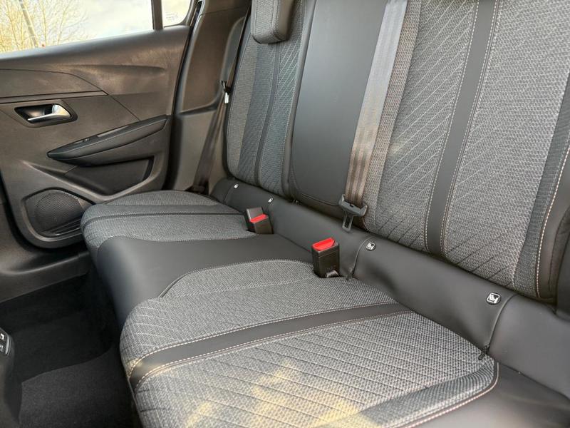 Peugeot 208 Hybrid 110 e-Dcs6 Allure