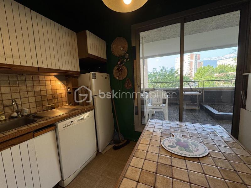 Appartement - 75 m² - 3 pièces