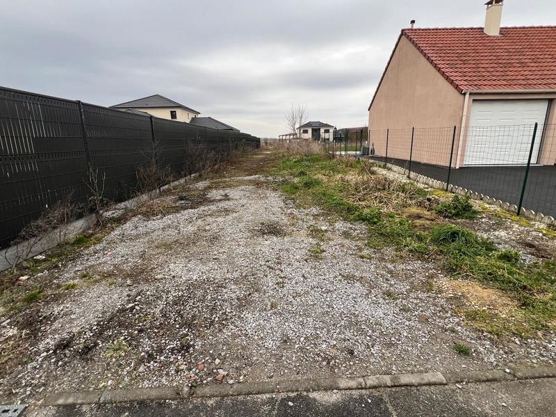 Terrain constructible - 840 m²