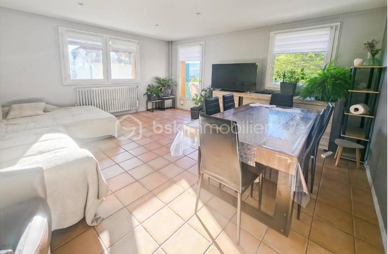 Appartement - 85 m² - 4 pièces