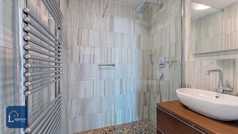 Duplex - 122 m² - 5 pièces