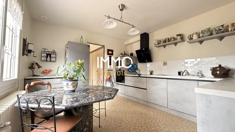 Maison - 184 m² - 6 pièces