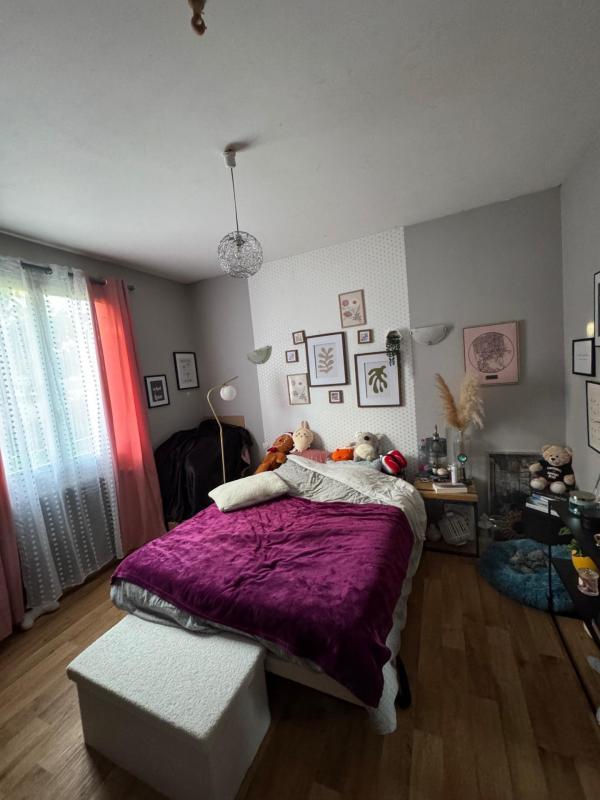 Maison - 250 m² - 9 pièces