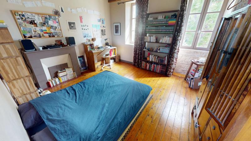 Maison - 231 m² - 7 pièces