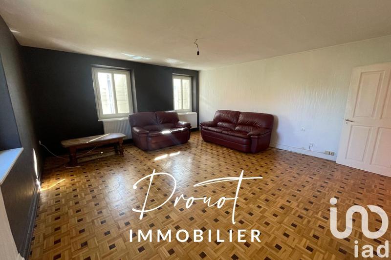 Maison - 238 m² - 9 pièces