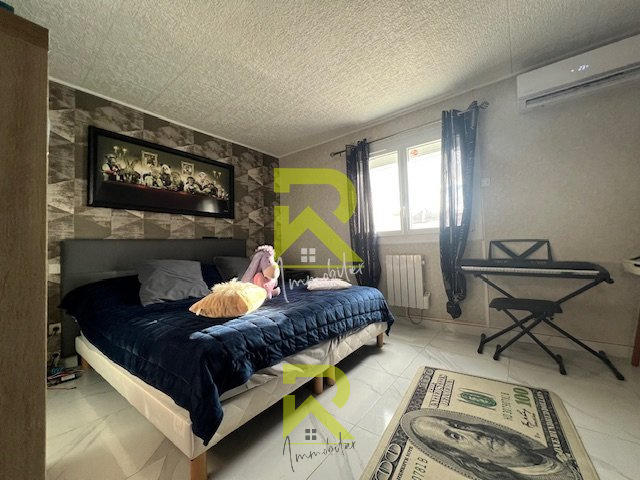 Villa - 161 m² - 6 pièces