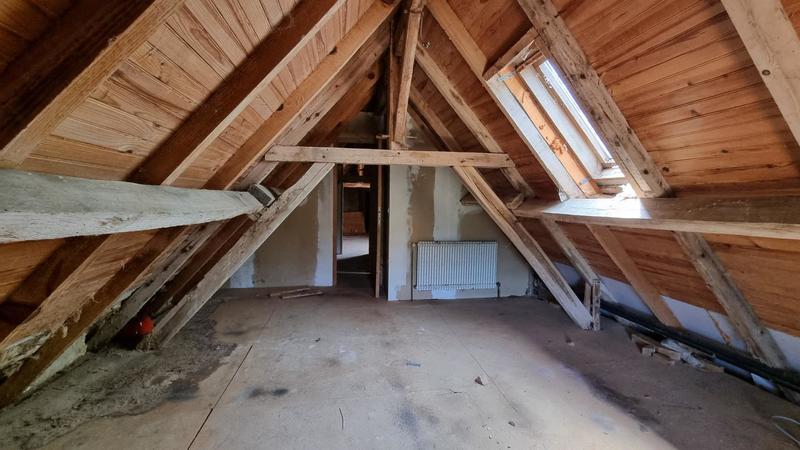 Maison en pierre - 84 m² - 3 pièces