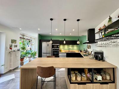 Appartement - 154 m² - 6 pièces