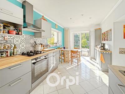 Maison - 165 m² - 4 pièces