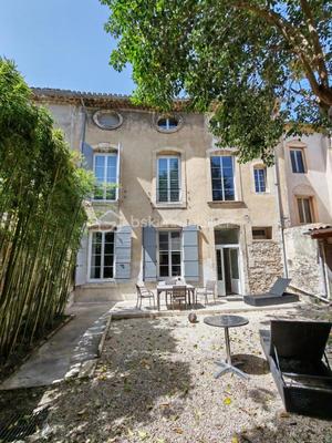 Maison de maîtres - 260 m² - 7 pièces