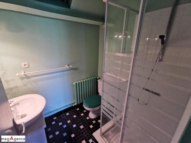 Maison traditionnelle - 186 m² - 7 pièces