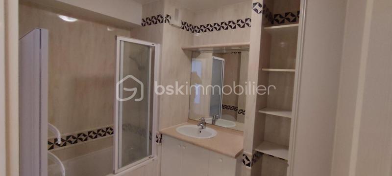 Appartement - 82 m² - 3 pièces