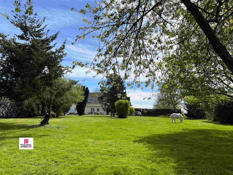 Maison - 435 m² - 17 pièces