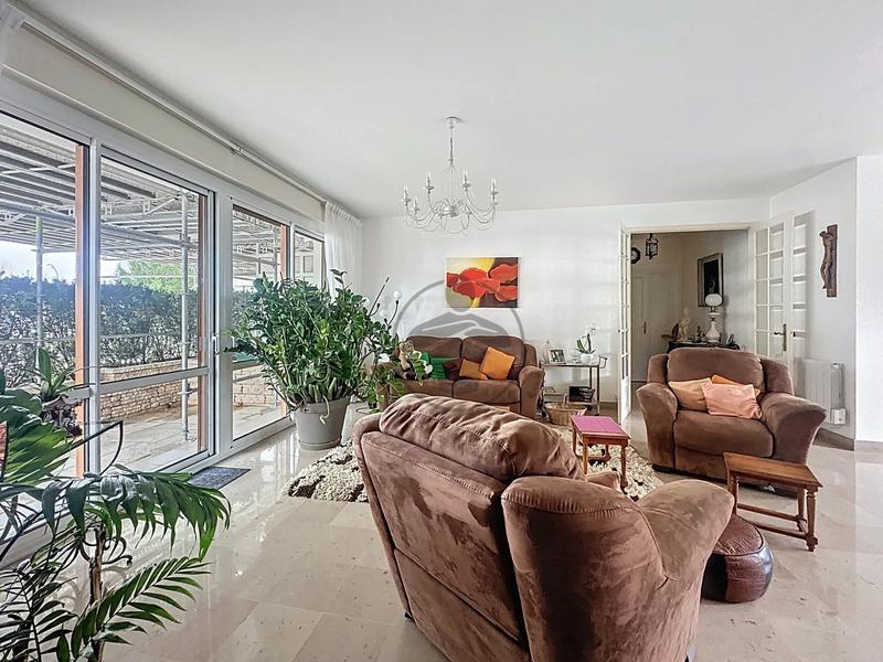 Appartement - 115 m² - 5 pièces