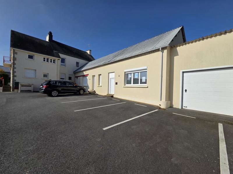 Maison - 176 m² - 12 pièces