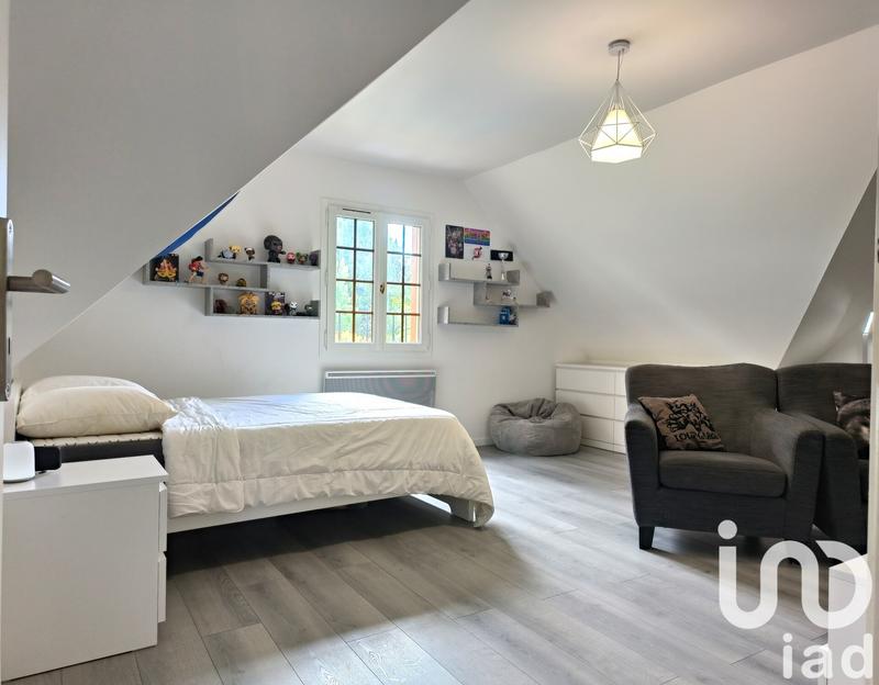 Maison - 235 m² - 8 pièces