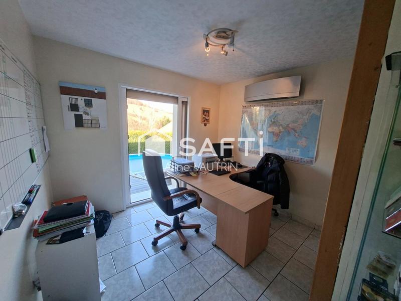 Maison - 178 m² - 8 pièces