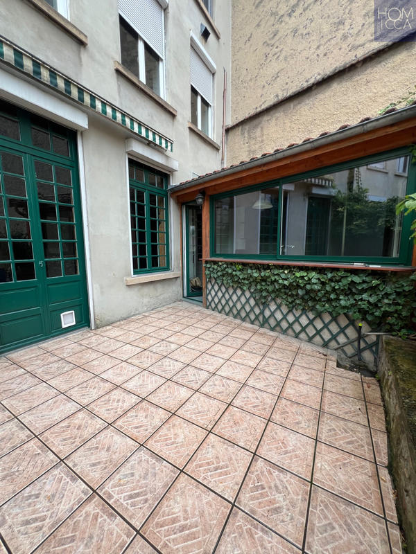 Appartement - 100 m² - 3 pièces