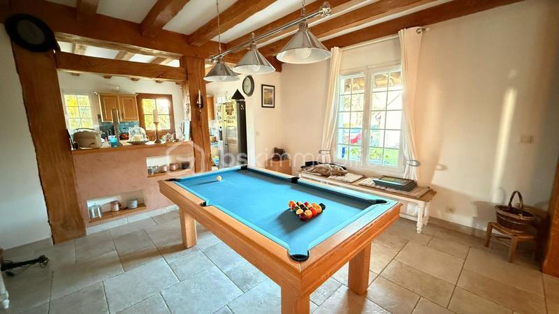 Maison - 225 m² - 7 pièces