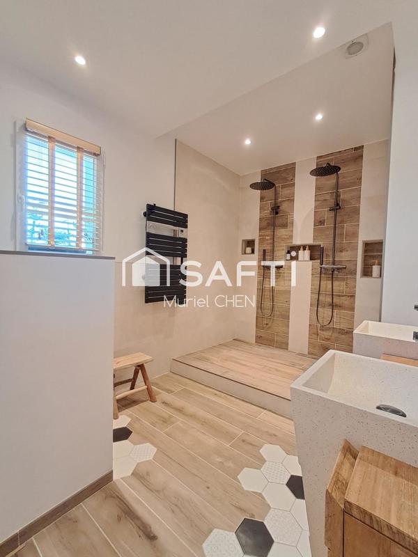 Maison - 121 m² - 5 pièces