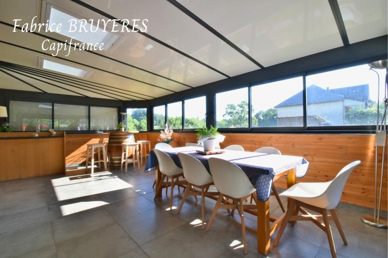 Maison - 170 m² - 9 pièces