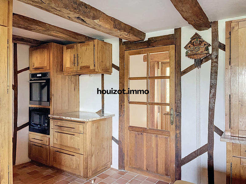 Maison - 233 m² - 6 pièces