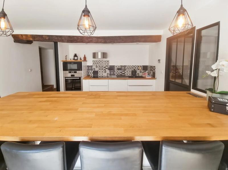 Maison - 207 m² - 7 pièces