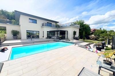 Maison d'architecte - 150 m² - 5 pièces