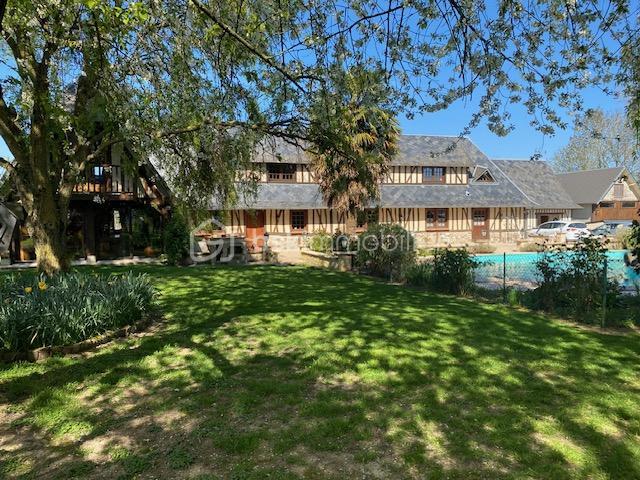 Propriété - 320 m² - 11 pièces