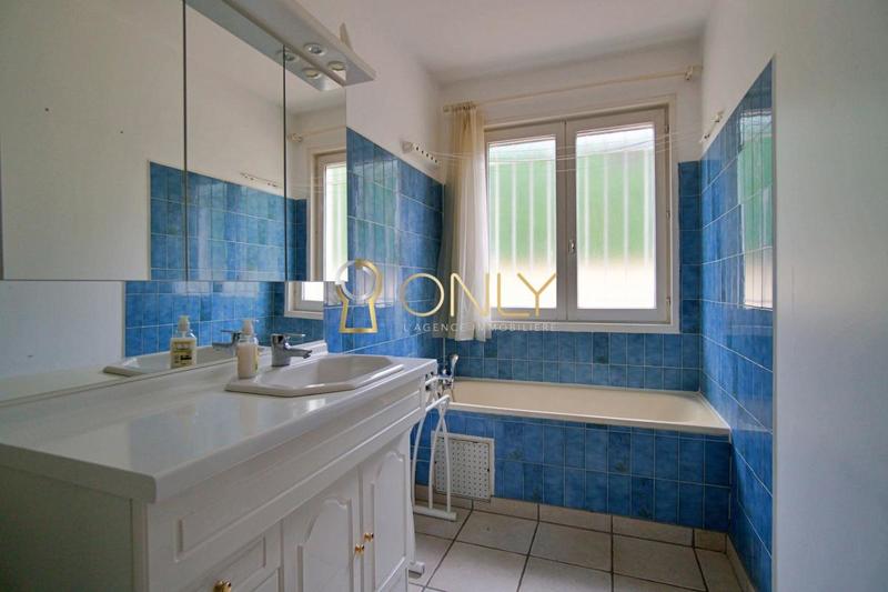 Maison - 88 m² - 4 pièces