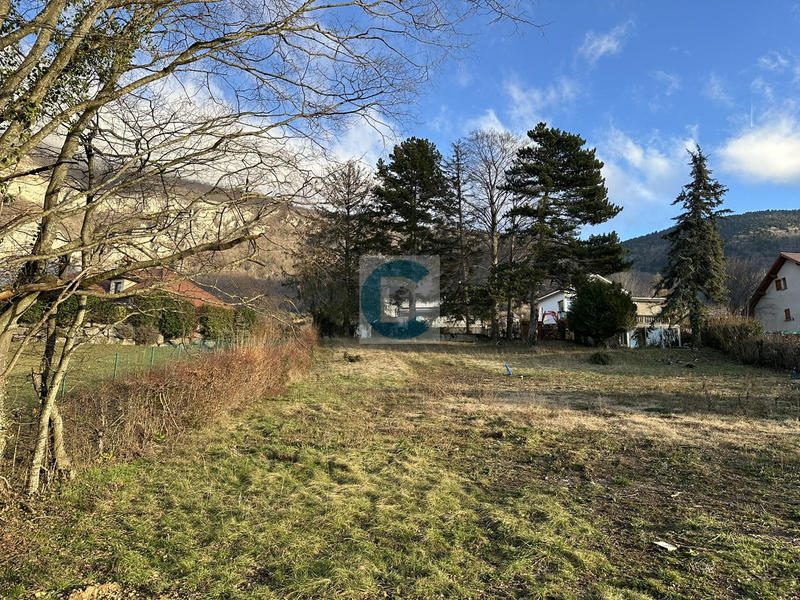 Maison - 186 m² - 4 pièces