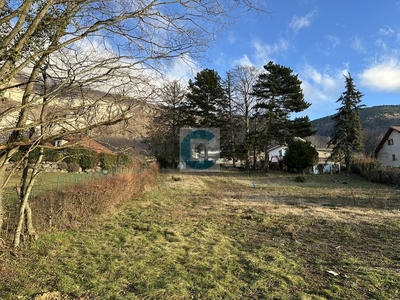 Maison - 186 m² - 4 pièces