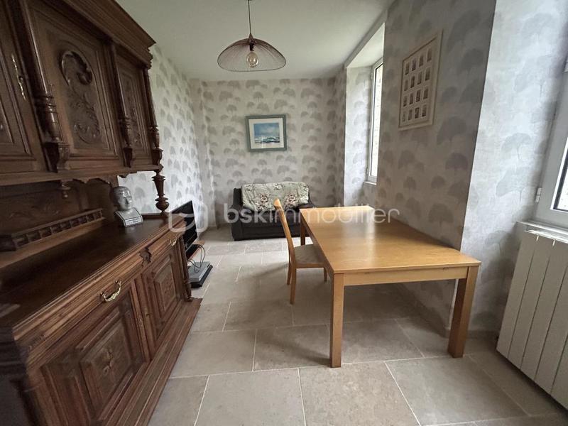 Maison en pierre - 250 m² - 8 pièces