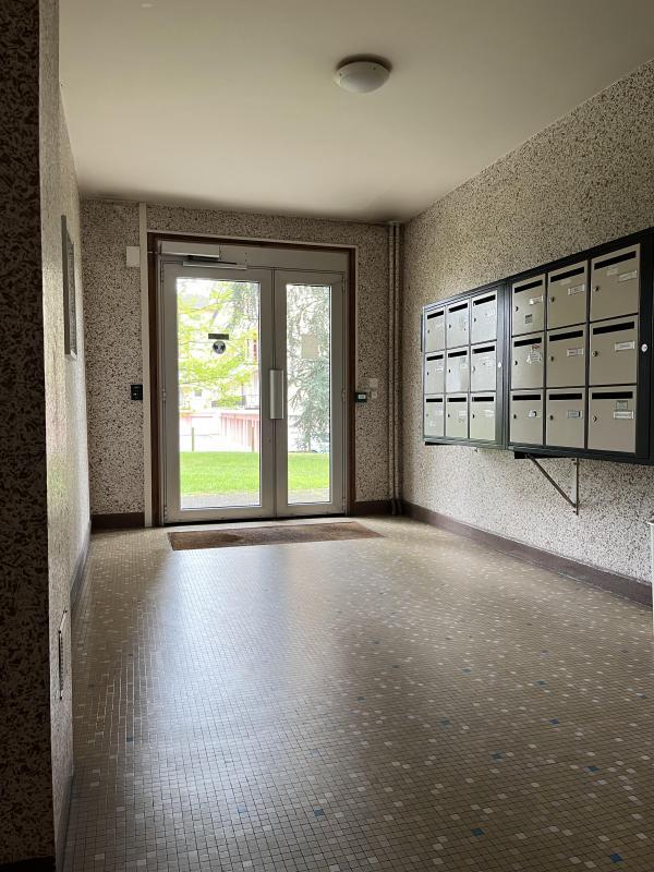 Appartement - 70 m² - 4 pièces