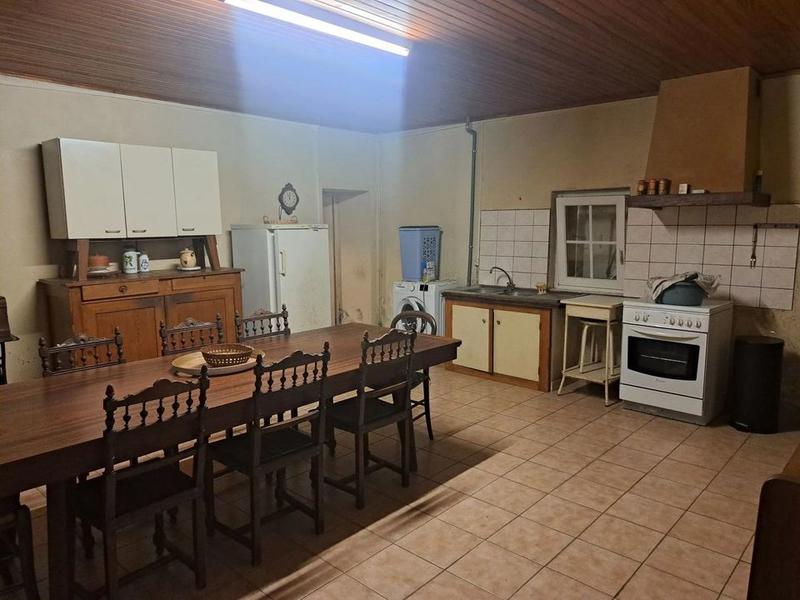 Maison en pierre - 145 m² - 6 pièces