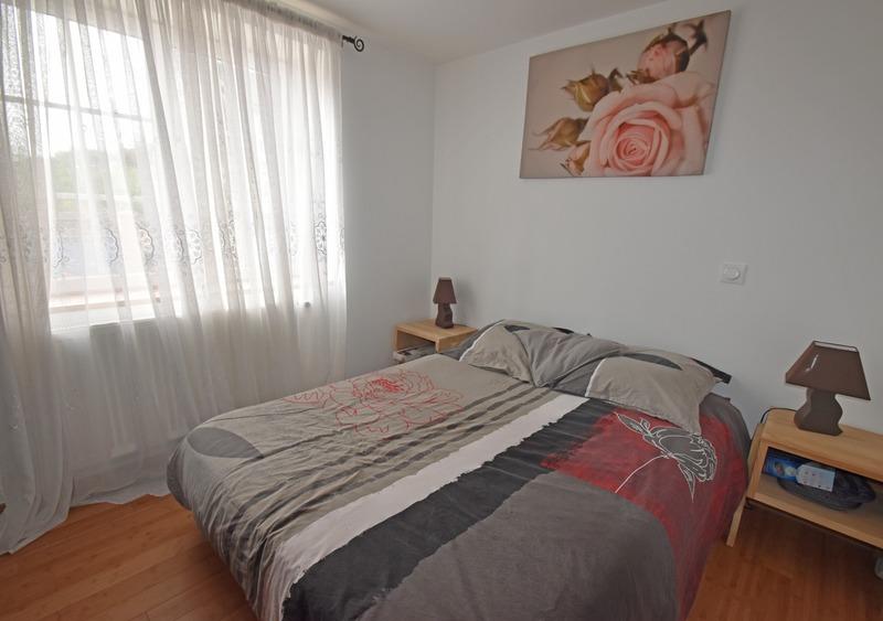 Maison - 232 m² - 8 pièces