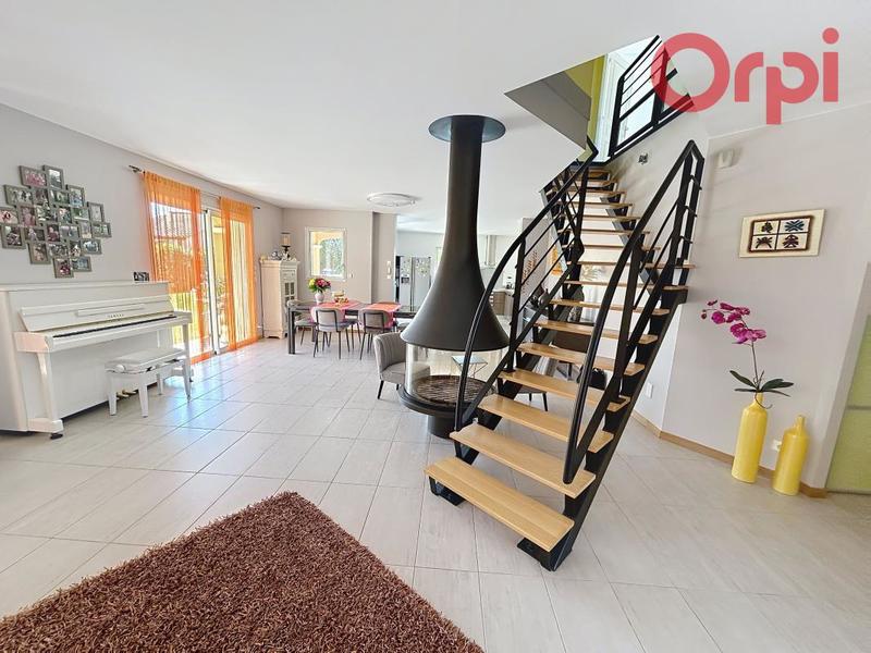 Villa - 181 m² - 5 pièces