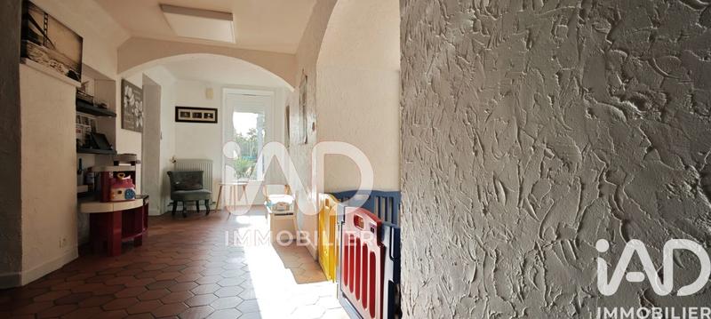 Maison - 245 m² - 8 pièces