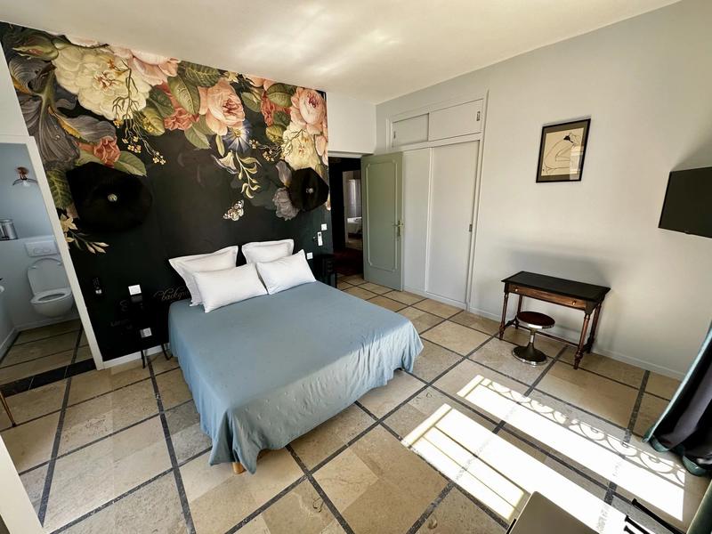 Maison chambre d'hôtes - 340 m² - 8 pièces