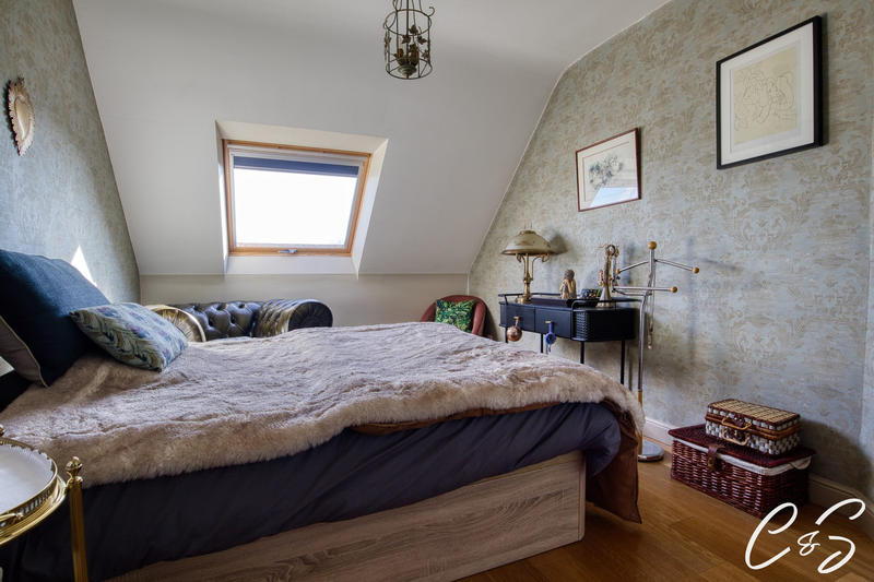 Maison - 131 m² - 6 pièces